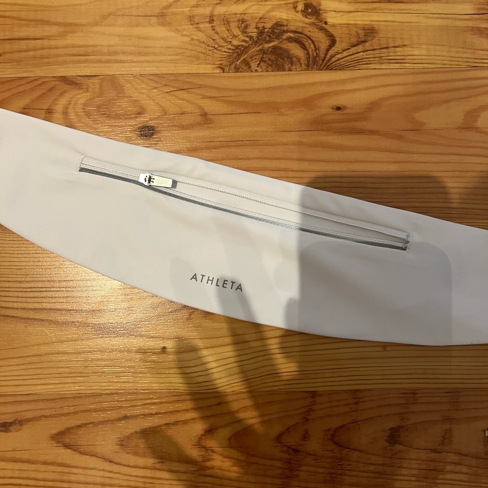 Athleta running belt